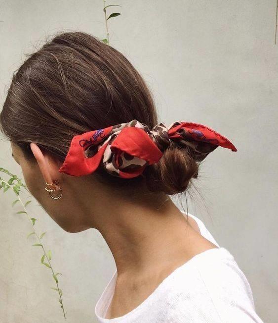 چگونه موهای خود را با روسری و دستمال سر ببندیم؟ آرایش مو با دستمال سر