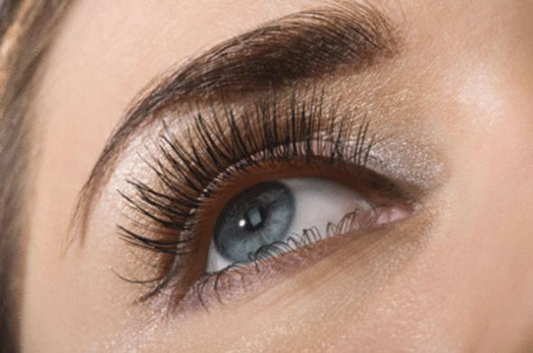 چگونه مژههای پرپشت و خیره کننده داشته باشیم؟ ضخیم شدن ابرو و مژه با روغن زیتون
