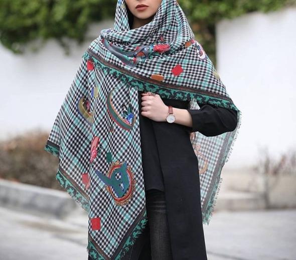 مدل گلدار، مدل محبوب و جدید شال زنانه برای سال جدید مدل شال جدید