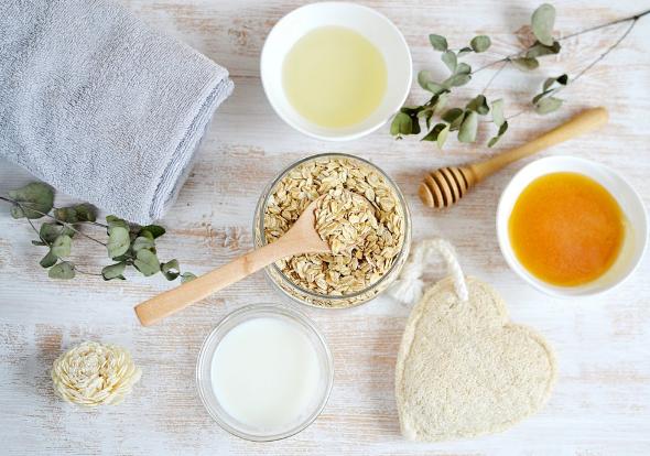 آموزش قدم به قدم پاکسازی پوست چرب و جوشدار در خانه اسکراب خانگی برای پوست چرب