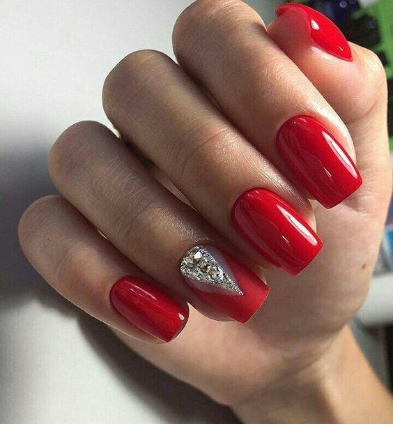 طرح لاک ناخن ساده طرح لاک ناخن ساده
