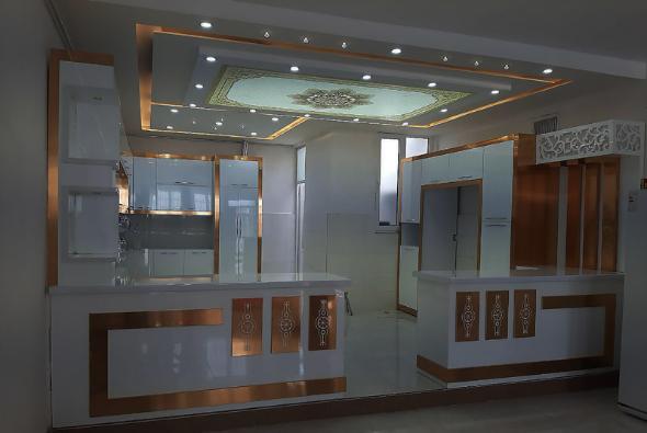 کابینت سفید طلایی براق