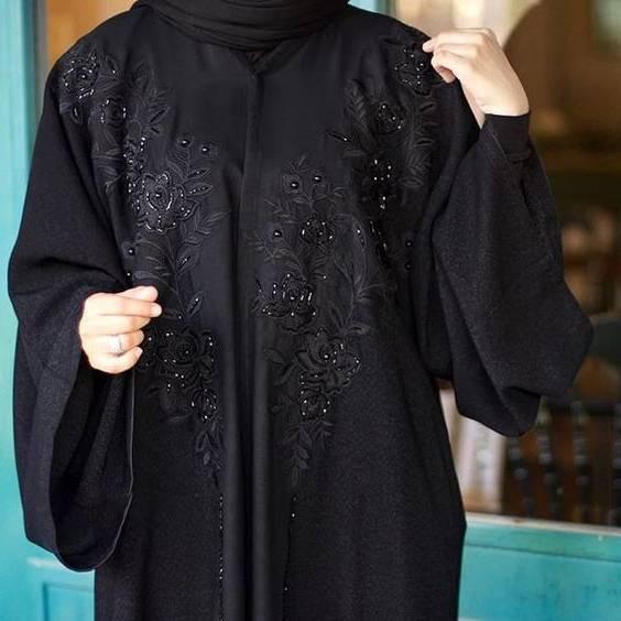 با این مدلهای لباس مشکی دخترانه و زنانه شیک پوش باشید ست لباس مشکی دخترانه