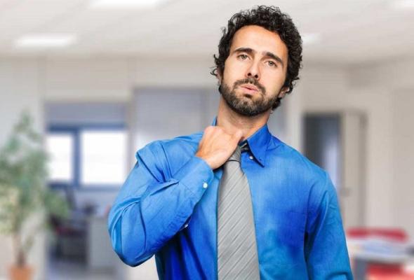 زیاد عرق میکنید؟ علت تعریق زیاد + ۱۰ روش کنترل و درمان علت تعریق زیاد