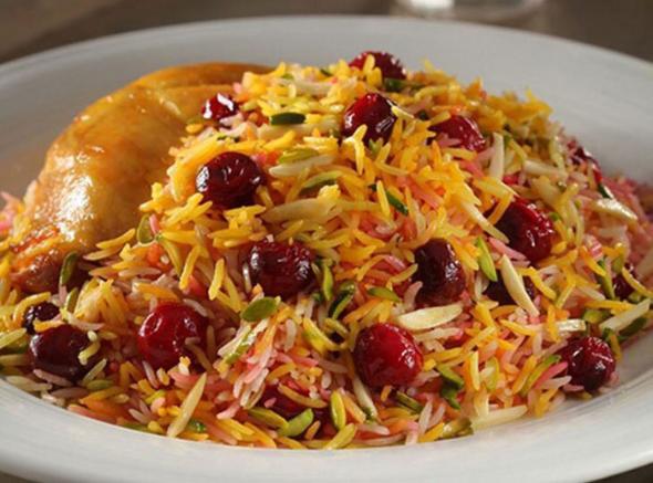 با این دستور خوشمزهترین آلبالو پلو با مرغ مجلسی را درست کن طرز تهیه آلبالو پلو ساده