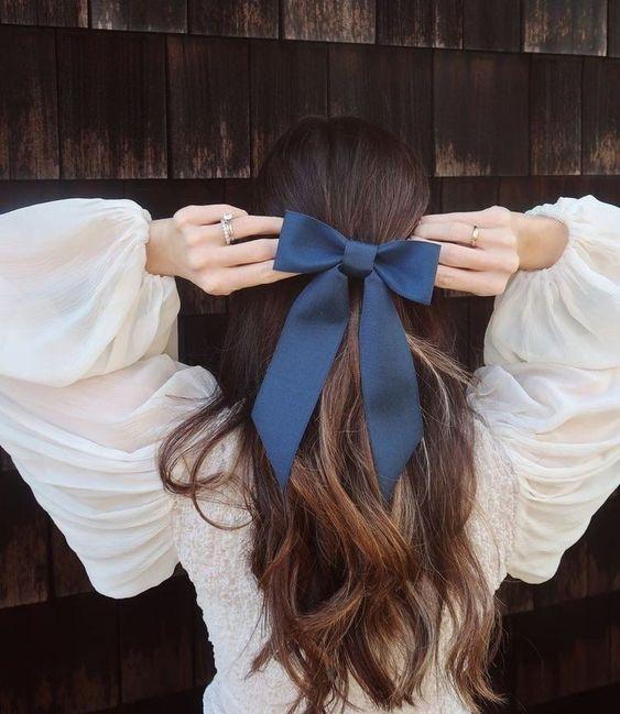 گل سر با روبان