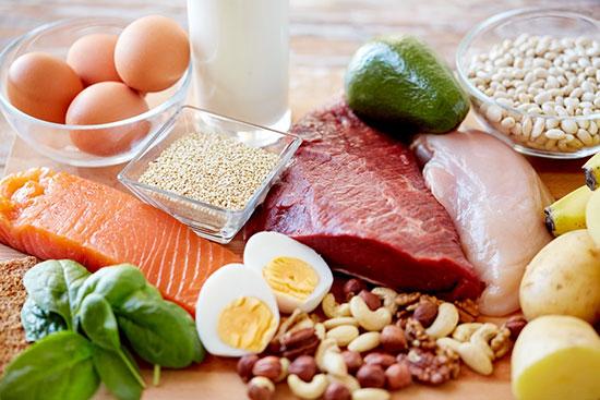 بهترین روشهای تقویت مو را در بازار گیت بخوانید مواد غذایی برای پر پشت شدن مو