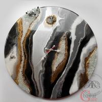 ساعت دیواری طرح ژعود باسنگ کریستالی